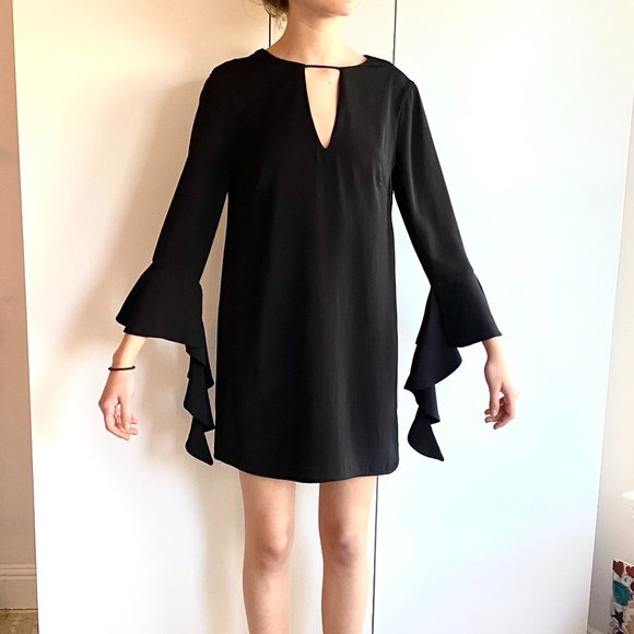 Rare C/MEO Collective black V-neck mini dress with unique flare sleeves - Picture 8 of 16